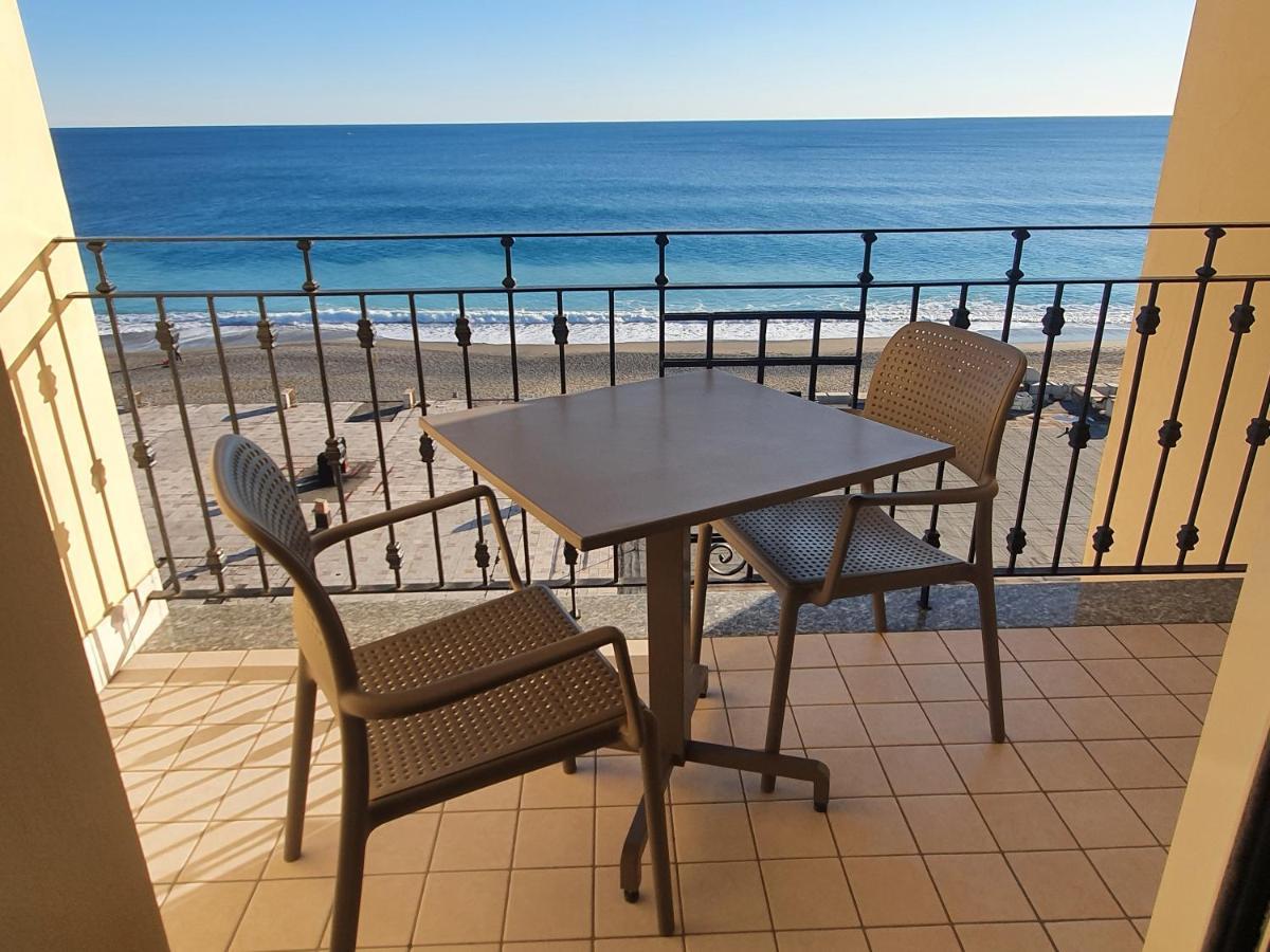 Apartahotel Lido