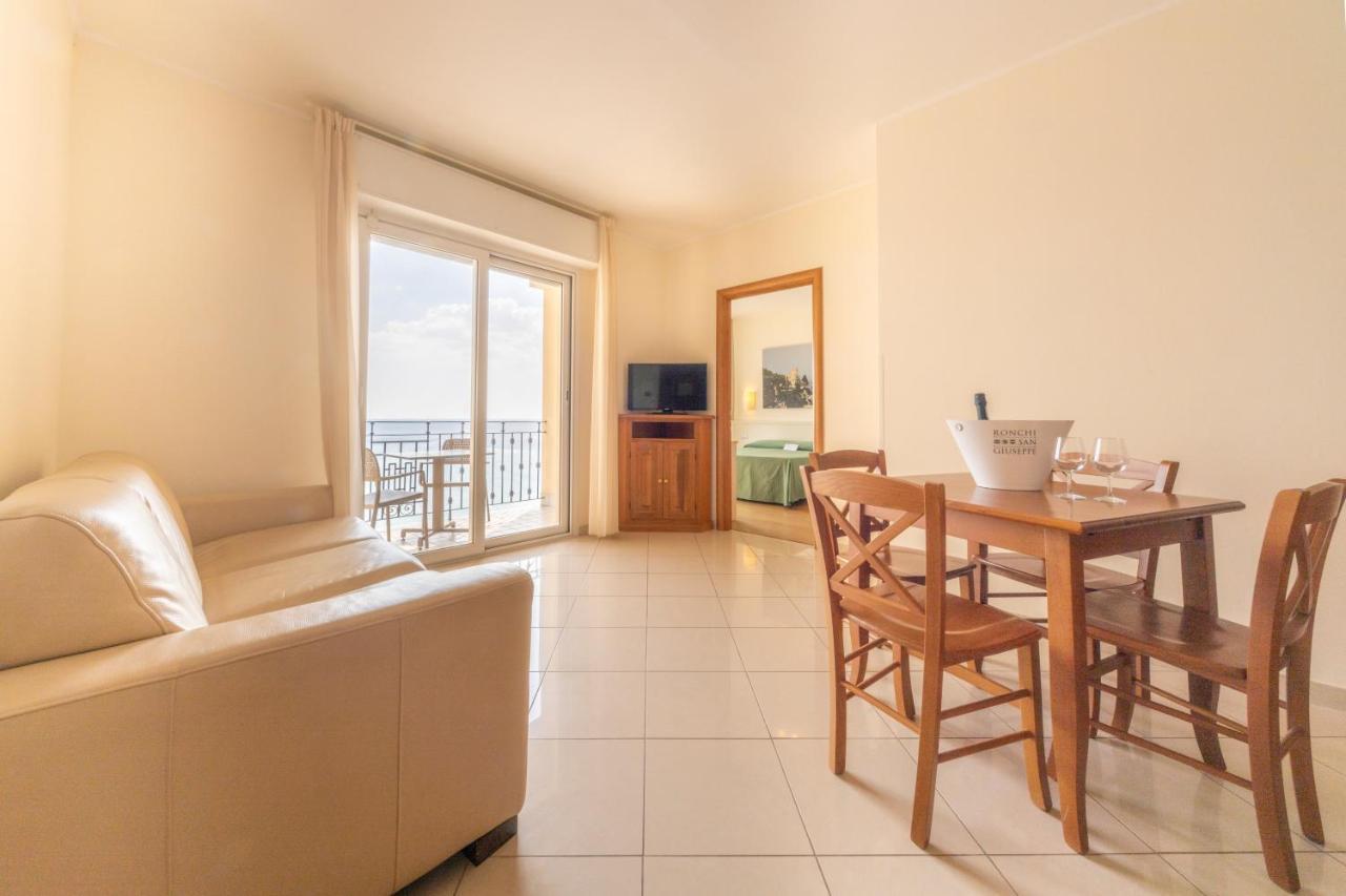Apartahotel Lido 4*