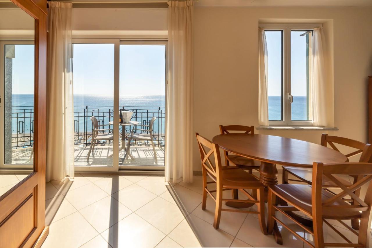 Apartahotel Lido