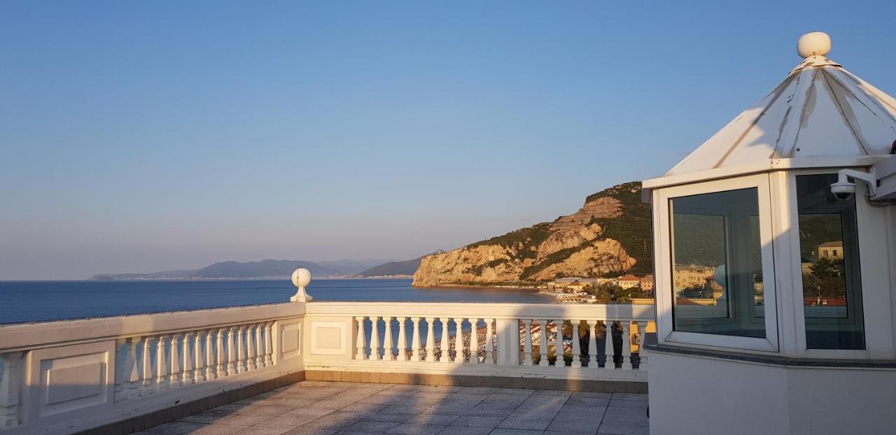 Lido Apartahotel